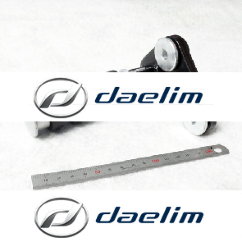 Genuine Front Right Footrest Foot Peg Daelim Vl250