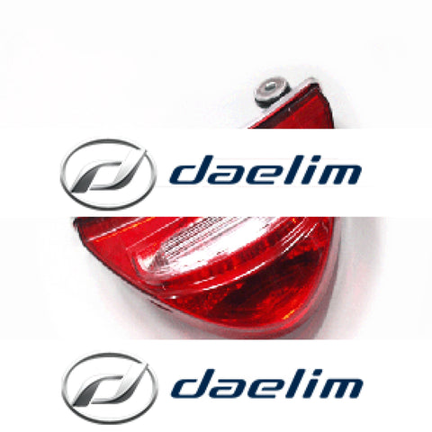 Genuine Tail Light Assembly Daelim Vj125 Vjf125